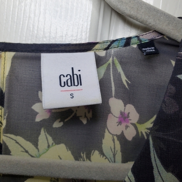 Cabi #3265 Osaka Nights Floral V-neck ruffle sleeveless sheer blouse S - Picture 9 of 10